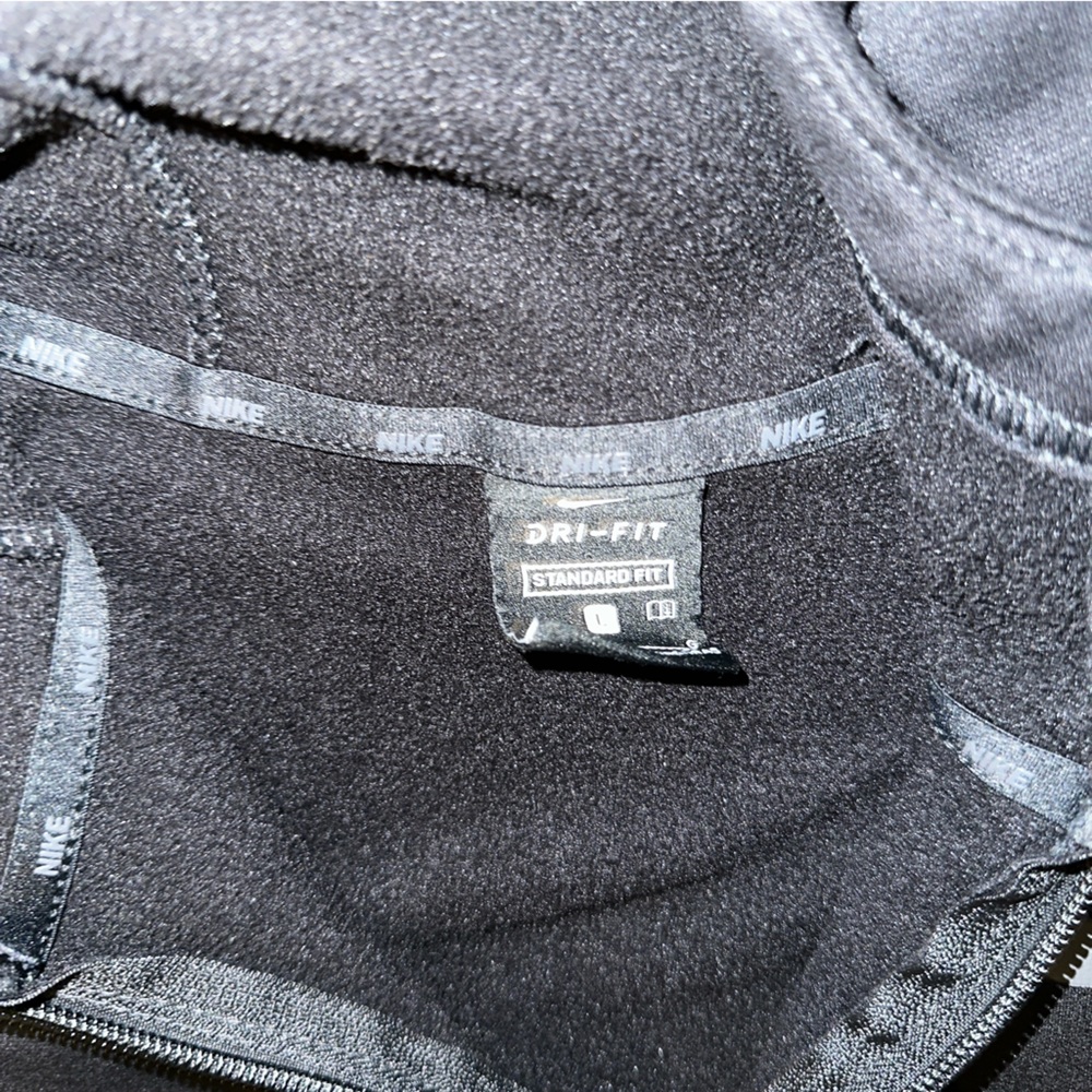 NIKE DRI-FIT ZIP UP - Men's Full-Zip Training Hoodie
Style CU6231-010 - LARGE - Picture 3 of 3